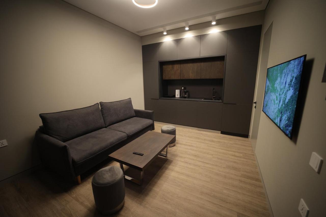 Avenue Residence Yerevan Bagian luar foto