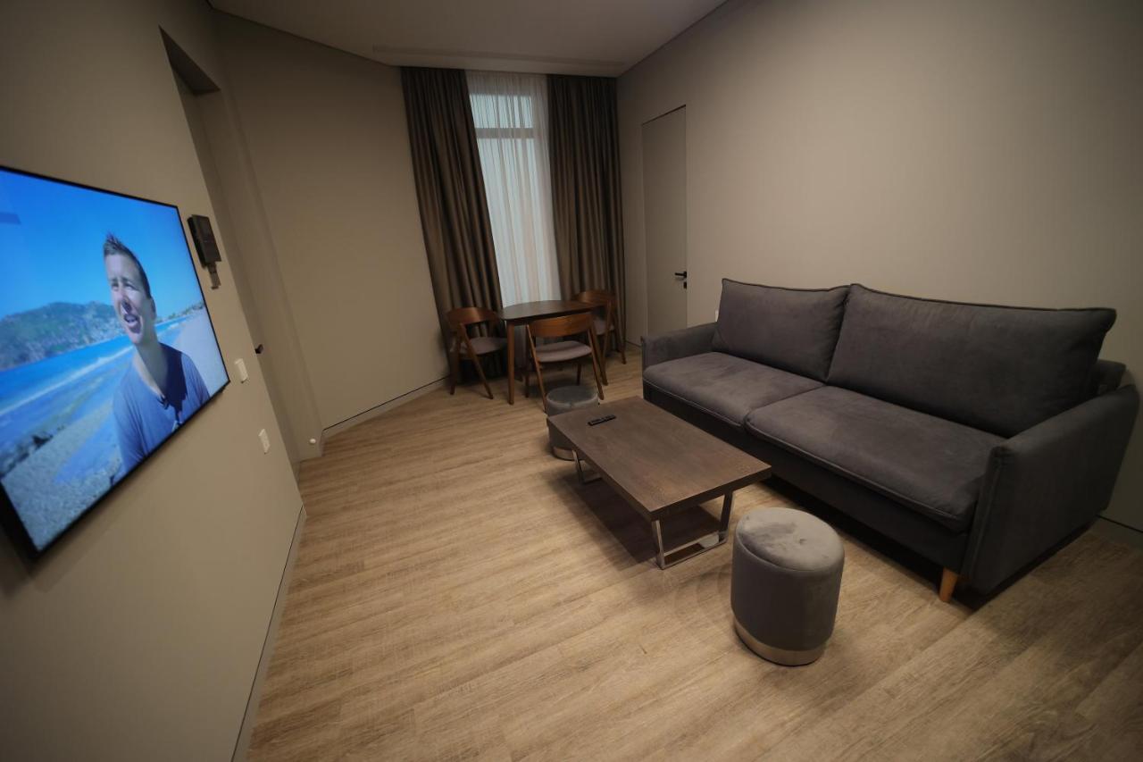 Avenue Residence Yerevan Bagian luar foto