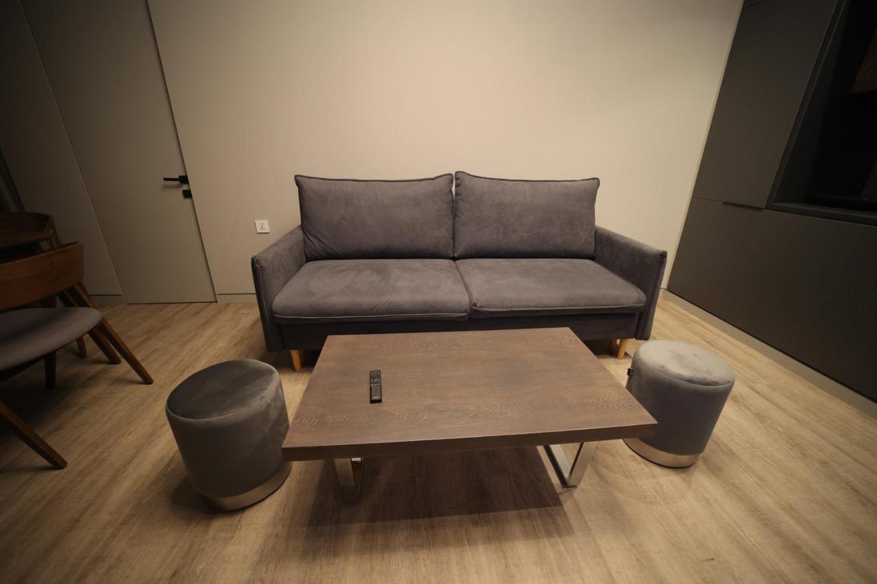 Avenue Residence Yerevan Bagian luar foto