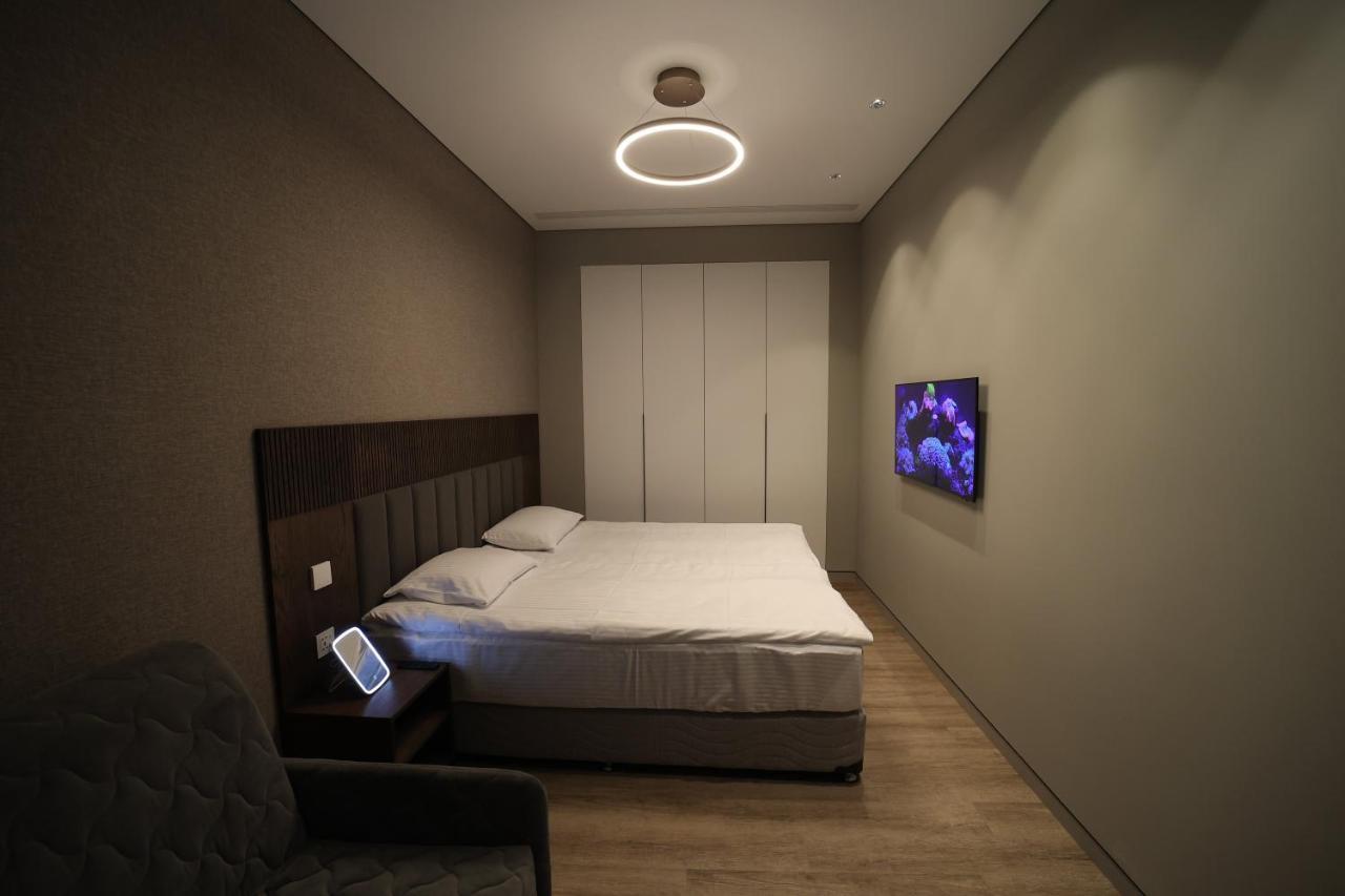 Avenue Residence Yerevan Bagian luar foto